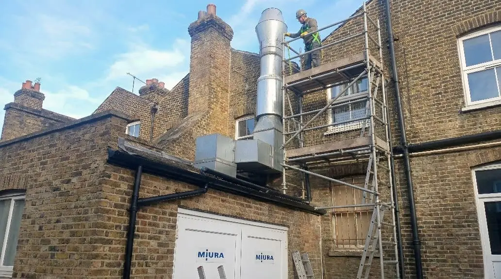 Commercial kitchen extractor fan supply installation and cleaning London